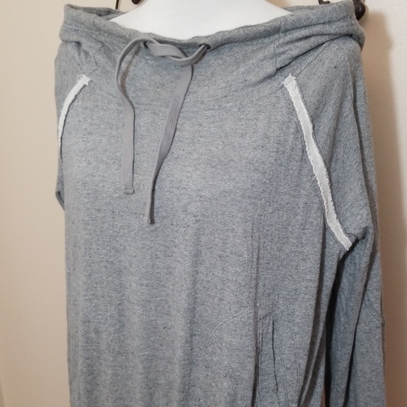 Free People
Kimmie Pullover - Picture 3 of 8